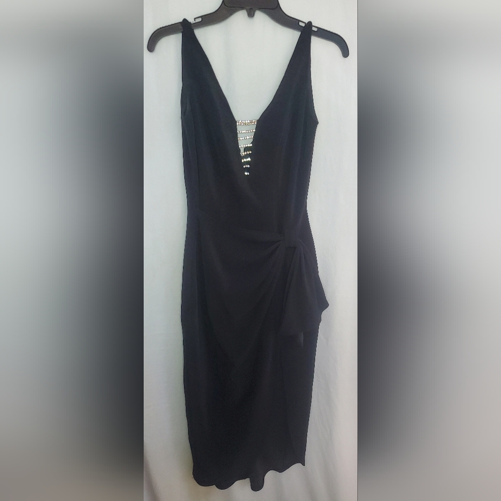 Pre-Loved Women’s Black Betsy and Adam Dress with Rhinestone Size 7-8